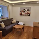 Schmiedhaeusl بيت للعطل *